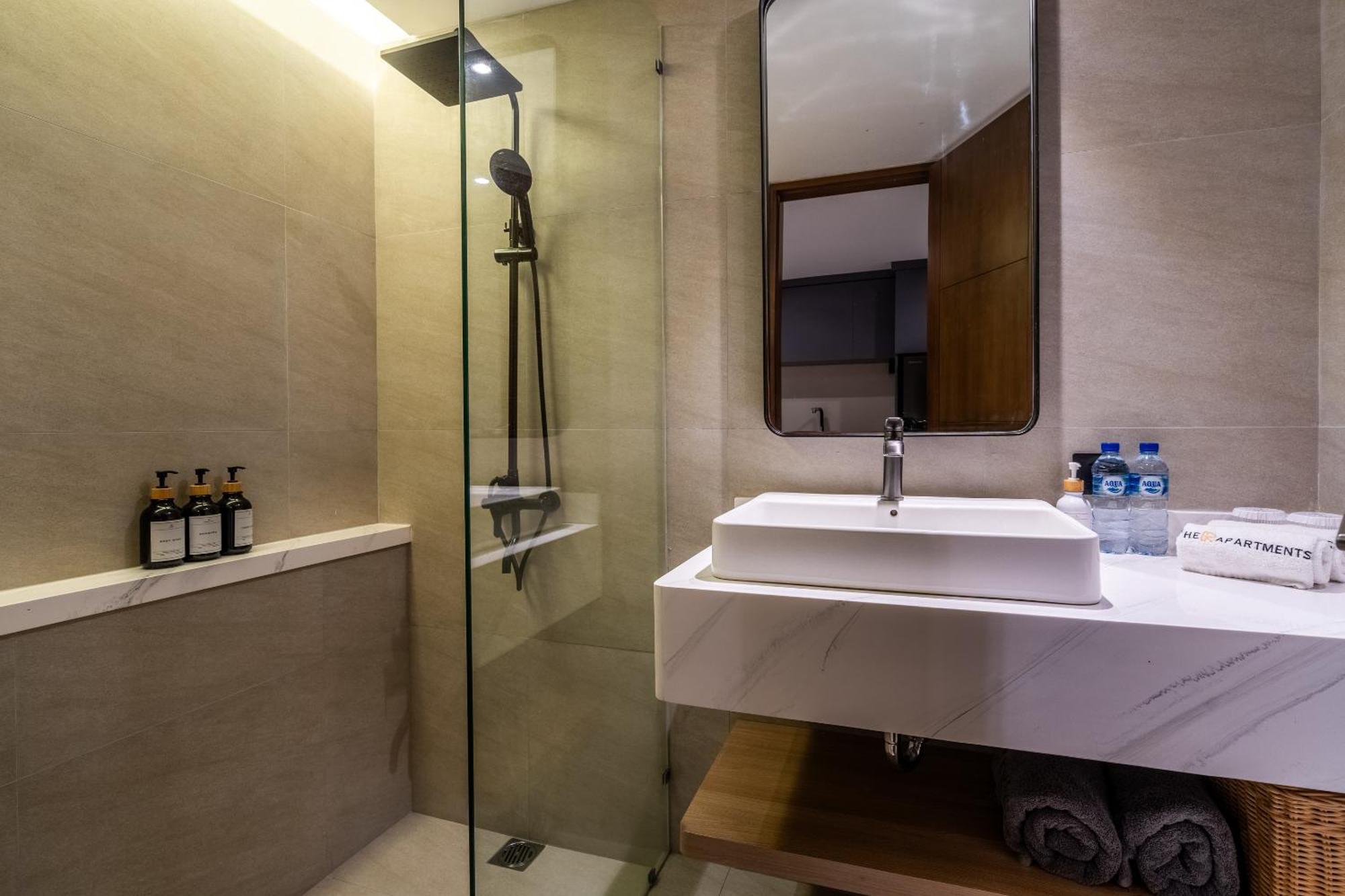 The R Apartments Pererenan Canggu Exteriör bild